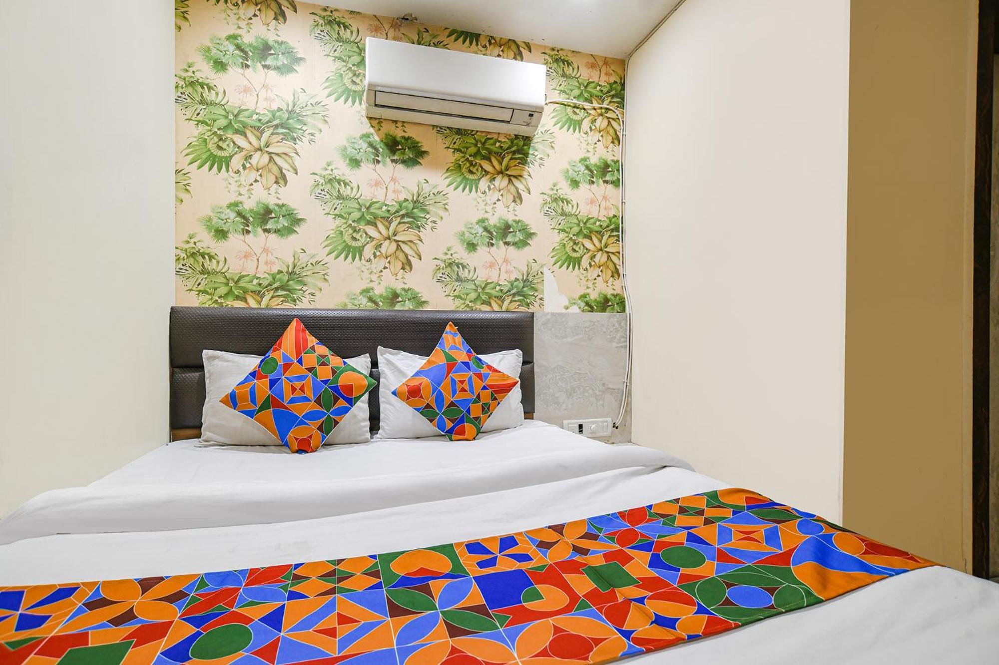 Fabhotel Shivam Palace- Near Mahakal Mandir Ujjain Bagian luar foto